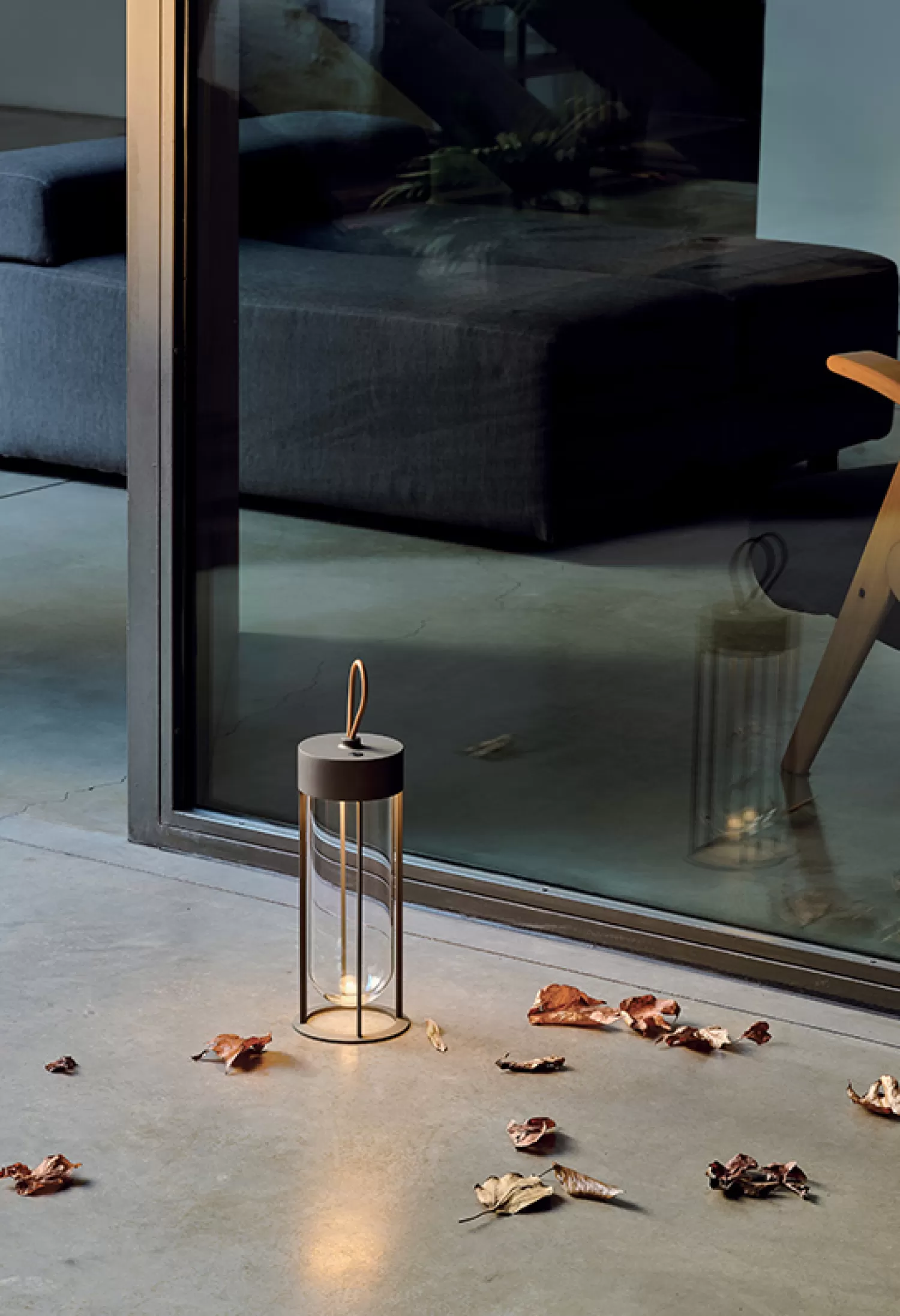 Flos Bedside Lamps<In Vitro Unplugged Table Lamp